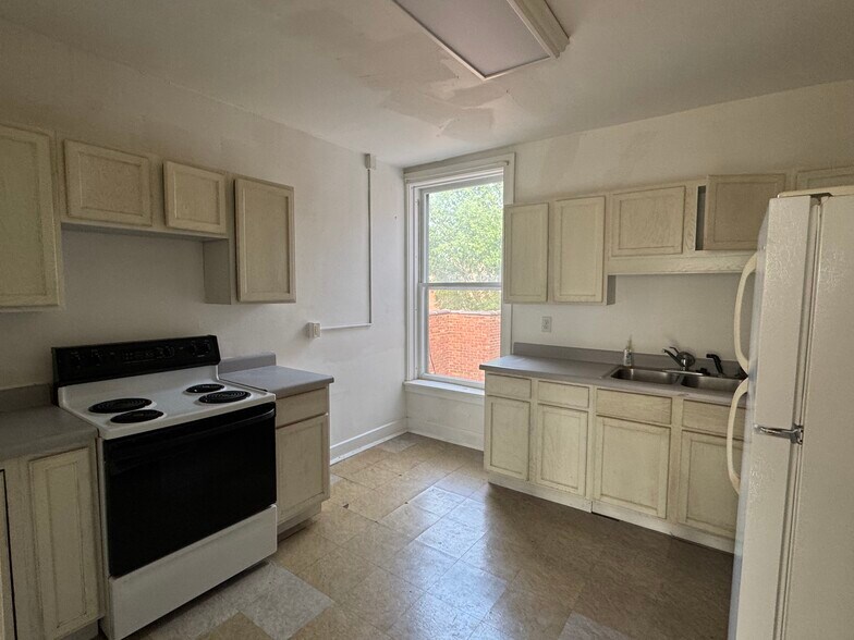 More Photos Of , Springfield Multifamily For Sale