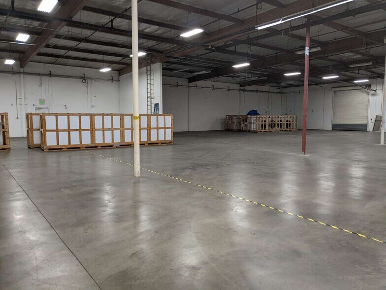 More Photos Of 14700 Doolittle Dr, San Leandro Warehouse For Lease