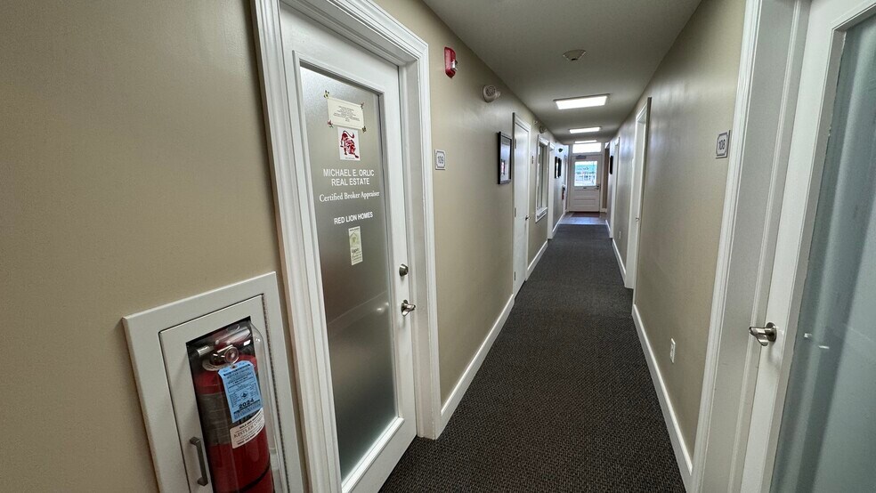 More Photos Of 312-314 W Broad St, Quakertown Office For Sale