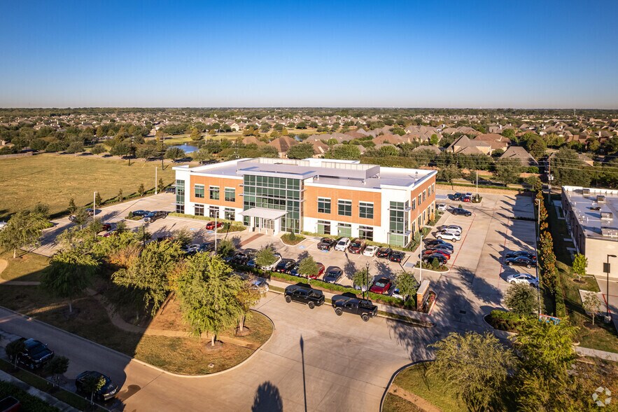 More Photos Of 6921 Brisbane Ct, Sugar Land Medical For Lease