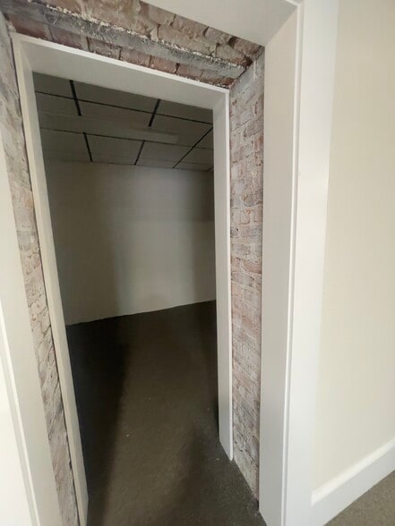 More Photos Of 103 S Lee St, Quitman Office Residential For Sale
