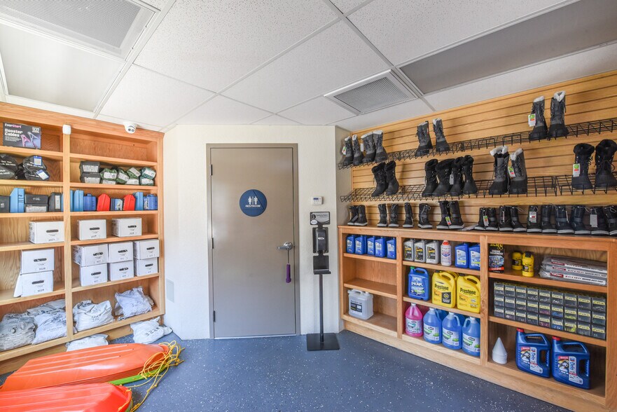 More Photos Of 24967 State Highway 108, Mi Wuk Village Service Station For Sale