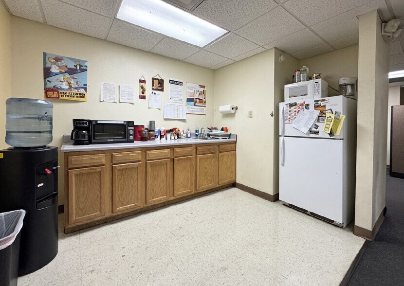 More Photos Of 4303 Ellison St NE, Albuquerque Warehouse For Sale