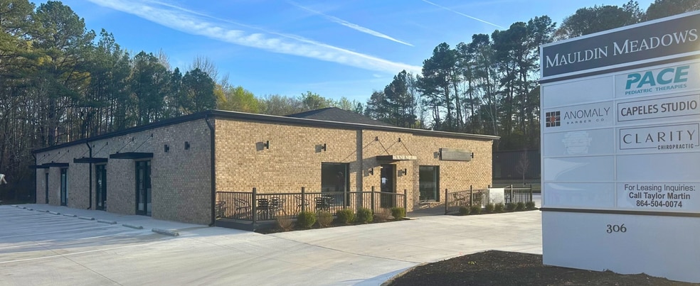 More Photos Of 306 E Butler Rd, Mauldin General Retail For Lease