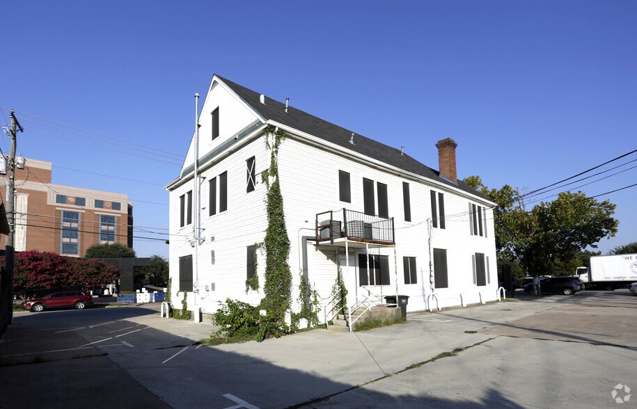 More Photos Of 500 E Belknap St, Fort Worth Office For Lease