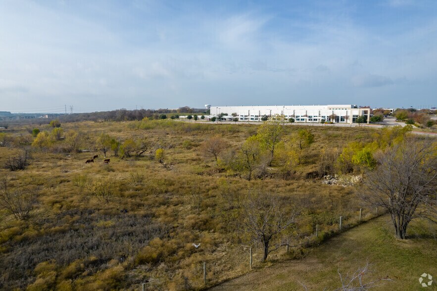 More Photos Of 5002 Plano Pky, The Colony Office For Lease