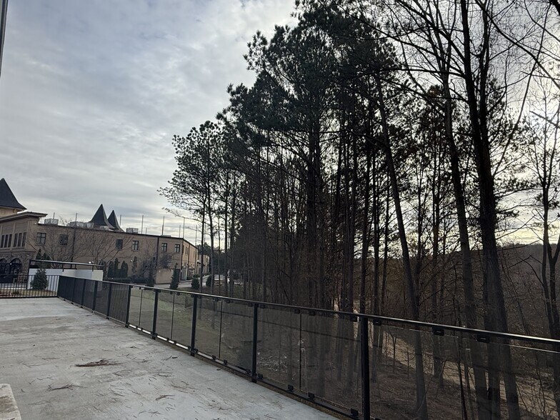 More Photos Of 4560 Satellite Blvd, Duluth General Retail For Sale