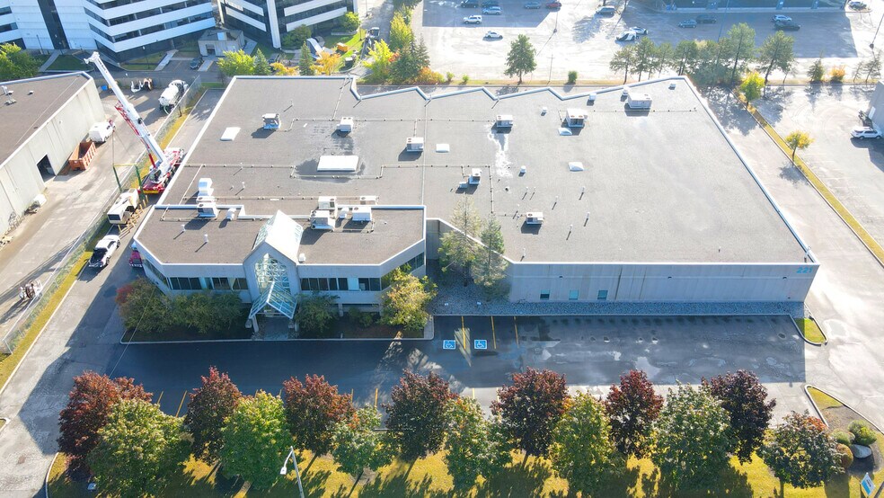 More Photos Of 221 Whitehall Dr, Markham Warehouse For Lease