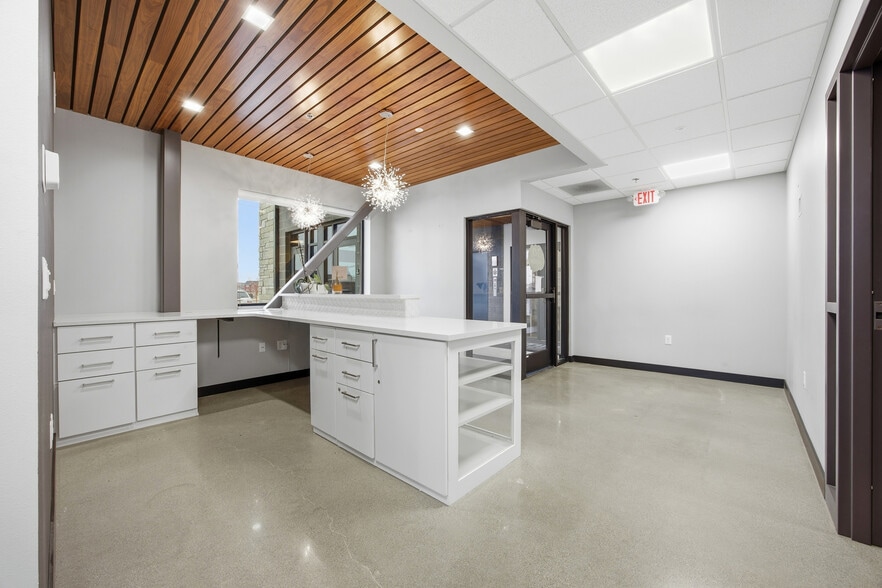 More Photos Of 3220 4th St E, West Fargo Office For Lease