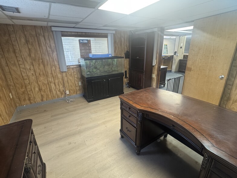 More Photos Of 6399 Haines Rd, Saint Petersburg Freestanding For Lease
