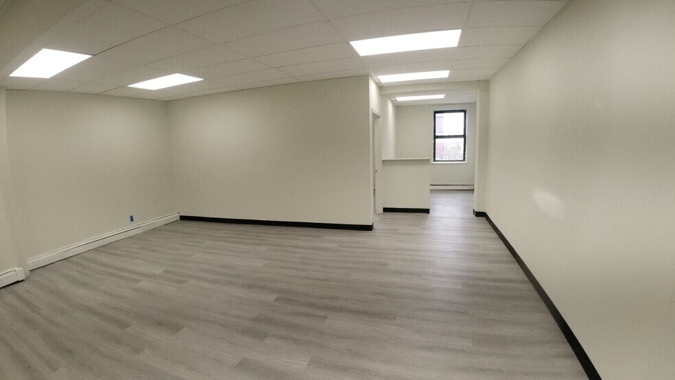 More Photos Of 473 Broadway, Bayonne Office For Lease