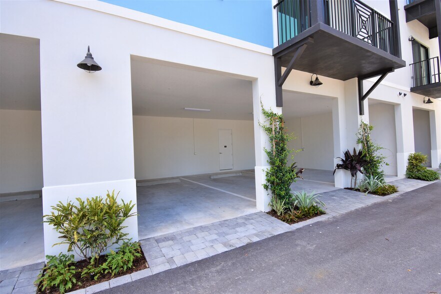 More Photos Of 201 SW Joan Jefferson Way, Stuart Apartments For Sale