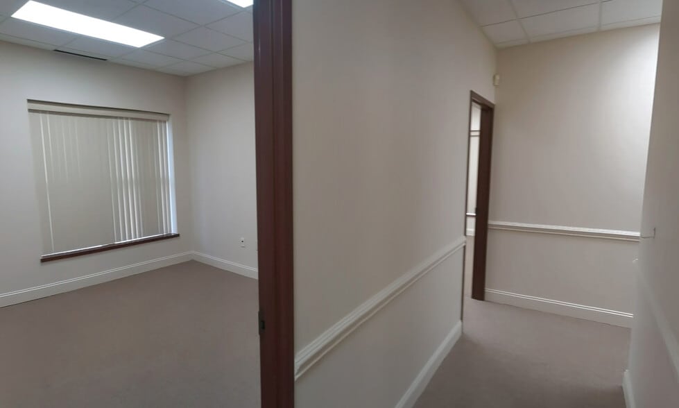 More Photos Of 3400 Latrobe Dr, Charlotte Flex For Sale