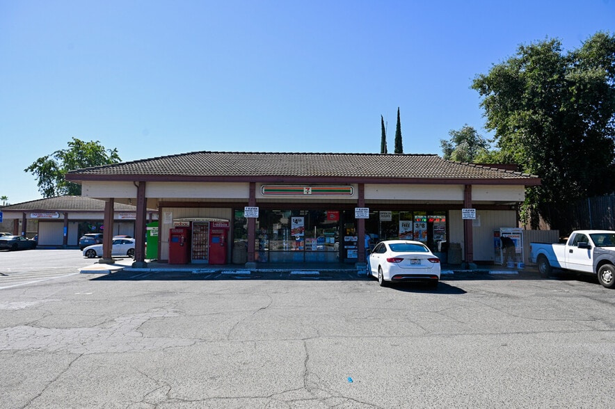 More Photos Of 500 Cirby Way, Roseville General Retail For Sale