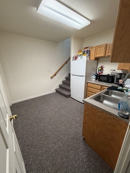 More Photos Of 826 N 100 E, Spanish Fork Medical For Lease