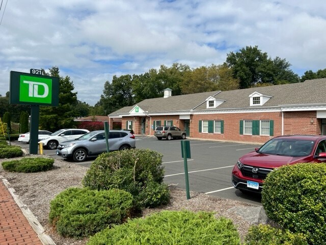 More Photos Of 921 Meriden Waterbury Tpke, Plantsville Bank For Lease