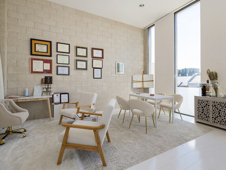 More Photos Of 208 Main St, El Segundo Loft Creative Space For Sale