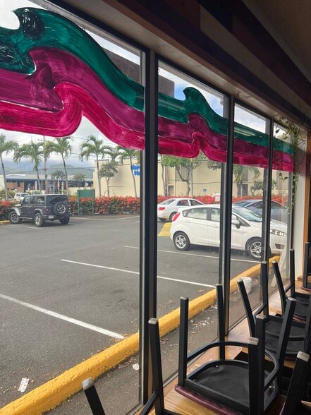 More Photos Of 46 Hoolai St, Kailua Freestanding For Lease