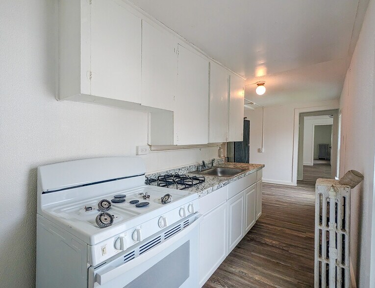 More Photos Of 105 Madison Ave, Endicott Apartments For Sale