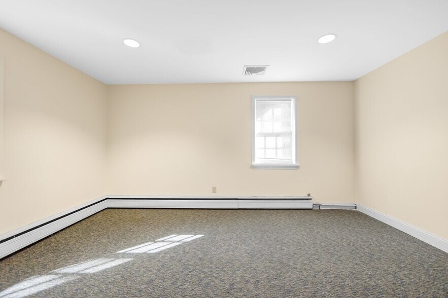 More Photos Of 36 Bergen St, Hackensack Loft Creative Space For Sale