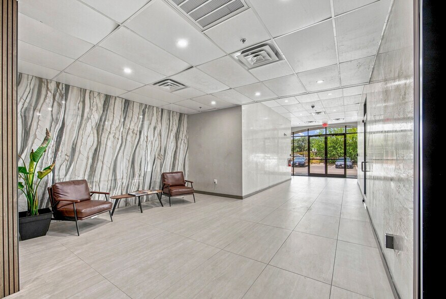 More Photos Of 2511 N Loop 1604, San Antonio Office Residential For Lease