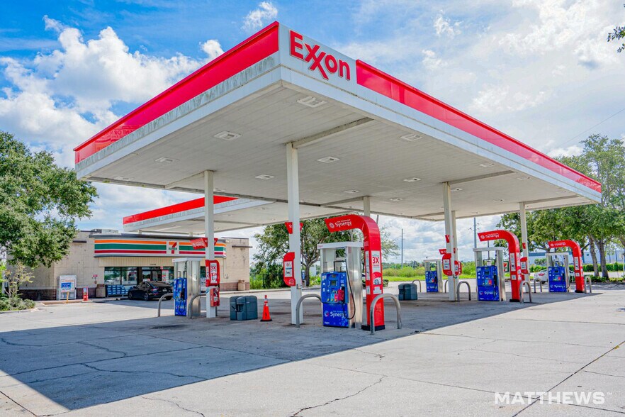 Primary Photo Of 13150 Old Gibsonton Dr, Gibsonton Convenience Store For Sale