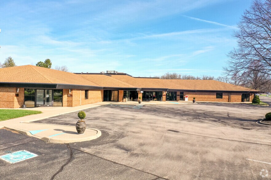 More Photos Of 1911 Old Fairfield Rd, Beavercreek Medical For Lease