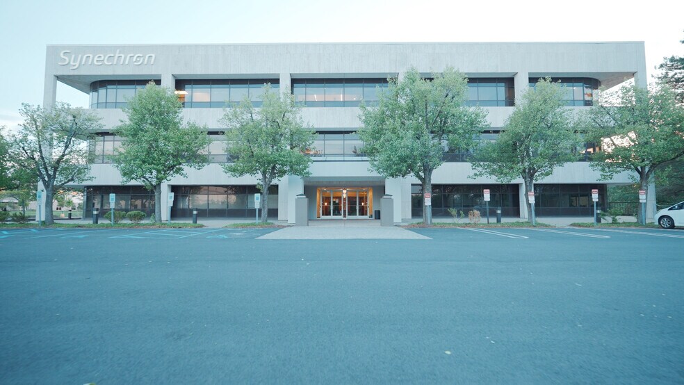 More Photos Of 1 Corporate Pl S, Piscataway Office For Lease