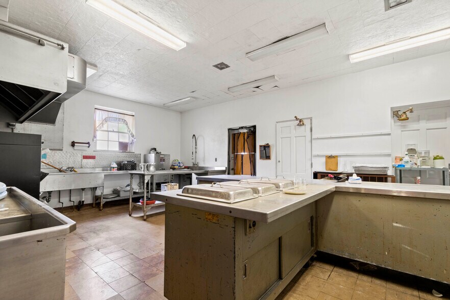 More Photos Of 500 Thompson Ave, Clairton Religious Facility For Sale