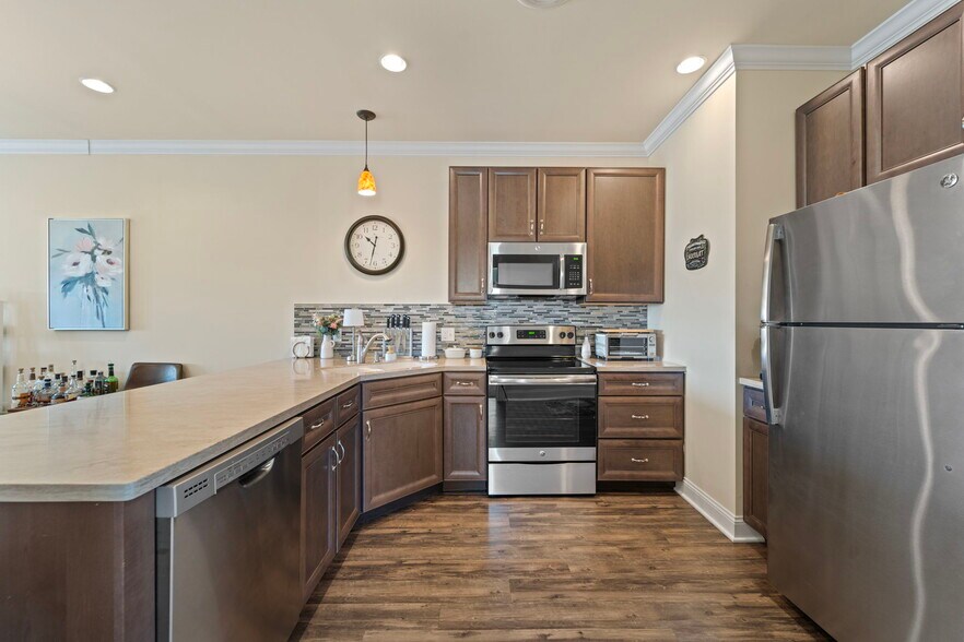 More Photos Of 501 E Franklin St, Endicott Apartments For Sale