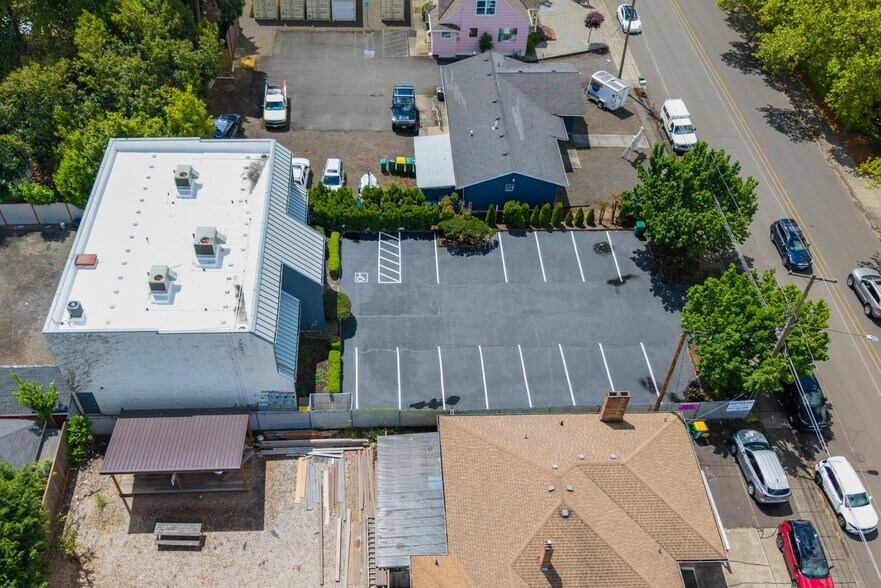 More Photos Of 4400 SW 110th Ave, Beaverton Medical For Sale