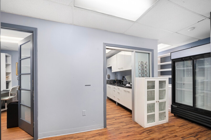 More Photos Of 262-266 Atwells Ave, Providence Storefront Retail Office For Sale