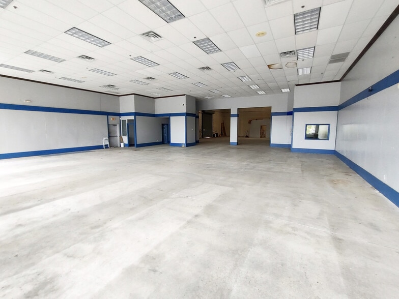 More Photos Of 3074 Forest Hill Blvd, West Palm Beach Freestanding For Lease