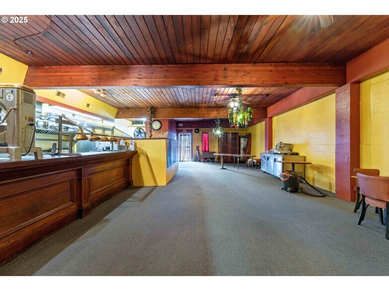 More Photos Of 2043 Sherman Ave, North Bend Bar For Sale