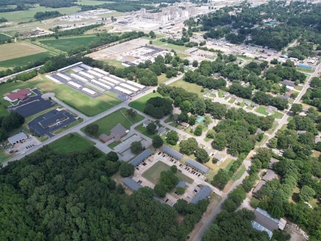 More Photos Of 1906 W Matthews Ave, Jonesboro Apartments For Sale