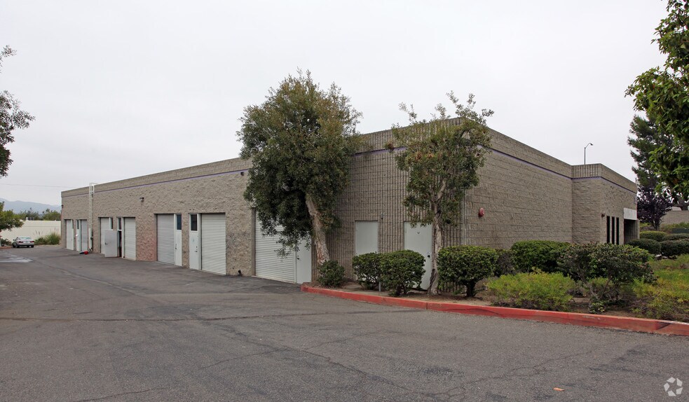 More Photos Of 2515 Pioneer Ave, Vista Unknown For Lease