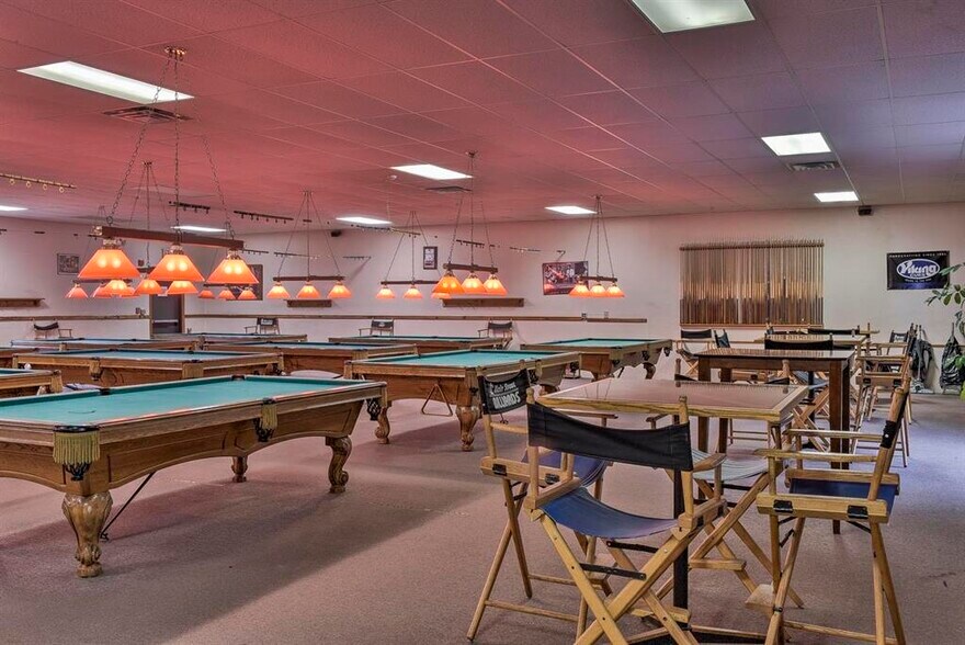 More Photos Of 132 Monadnock Hwy, Keene Storefront For Sale