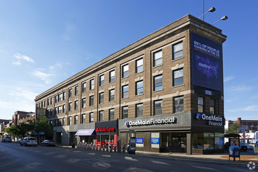 Primary Photo Of 3166 N Lincoln Ave, Chicago Apartments For Lease