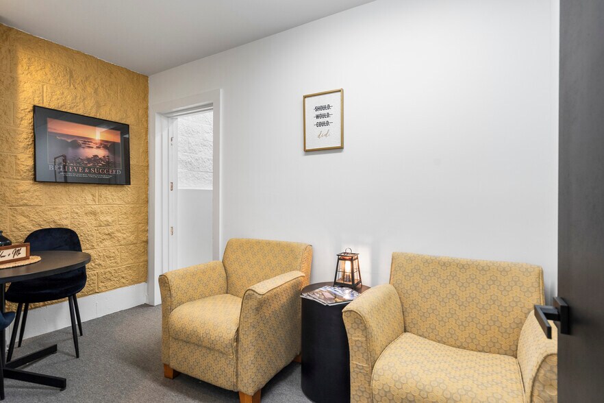 More Photos Of 395 Sabattus St, Lewiston General Retail For Sale