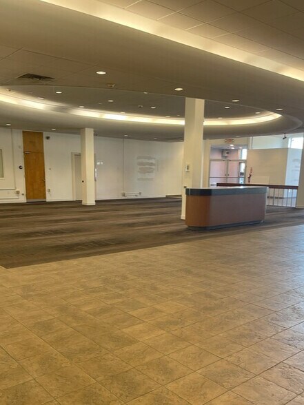 More Photos Of 60 Hempstead Ave, West Hempstead Office For Lease