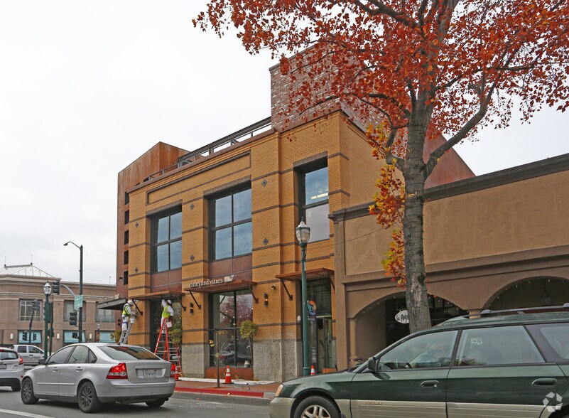 More Photos Of 1500 Mt Diablo Blvd, Walnut Creek Freestanding For Lease