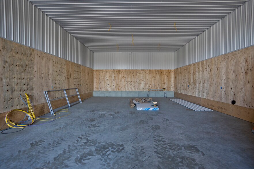 More Photos Of 29 Moody Rd, Enfield Warehouse For Lease