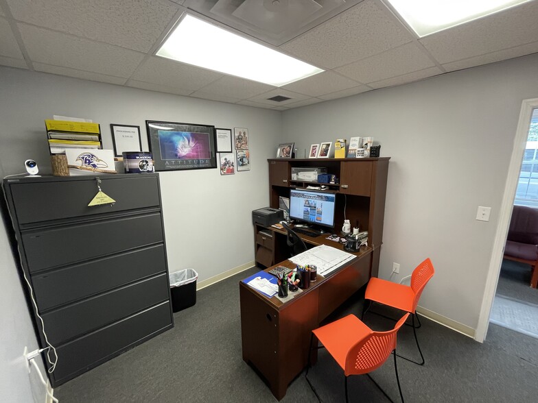 More Photos Of 1425 W Pembroke Ave, Hampton Auto Dealership For Sale