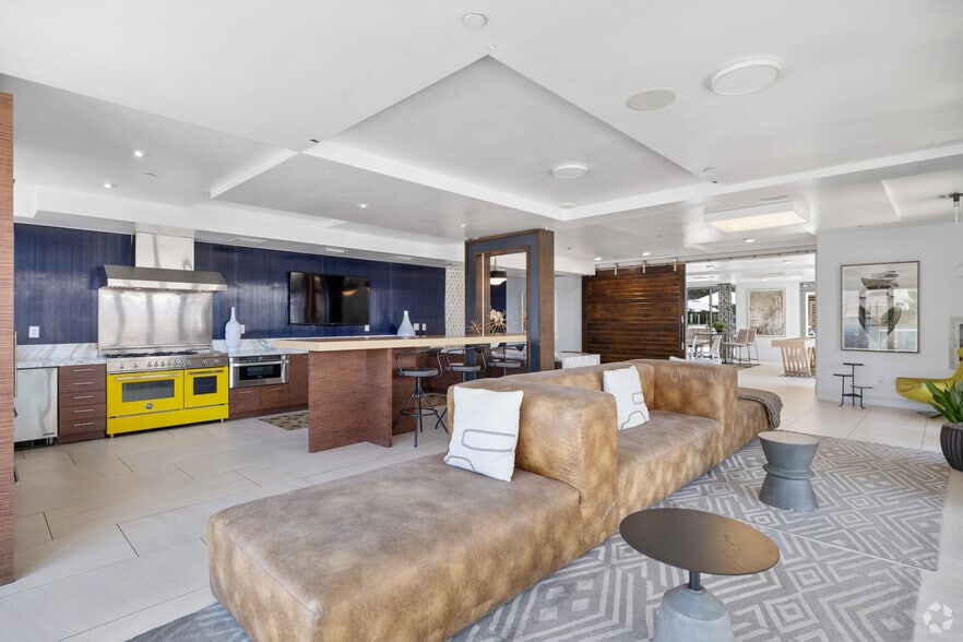 More Photos Of 1980 Kettner Blvd, San Diego Apartments For Lease