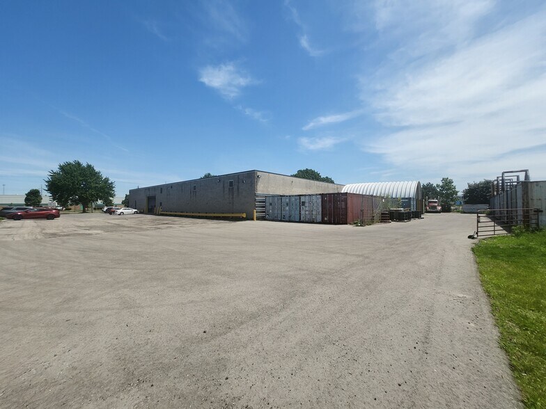 More Photos Of 1019 Adelaide St S, London Warehouse For Sale