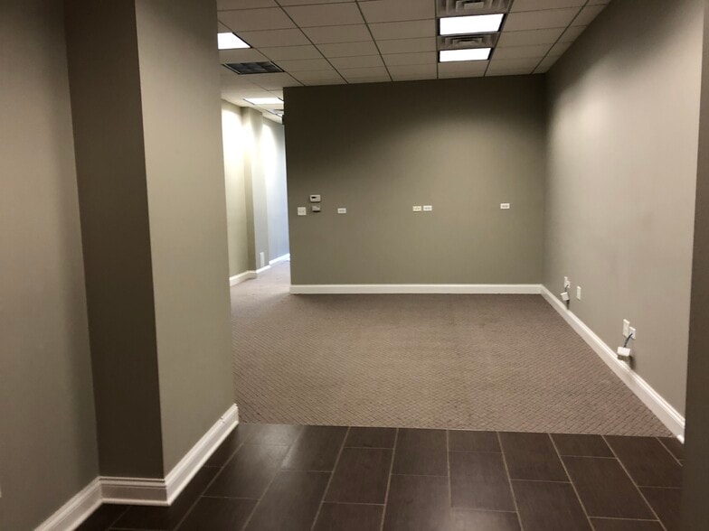 More Photos Of 1136 W Diversey Pkwy, Chicago Apartments For Sale