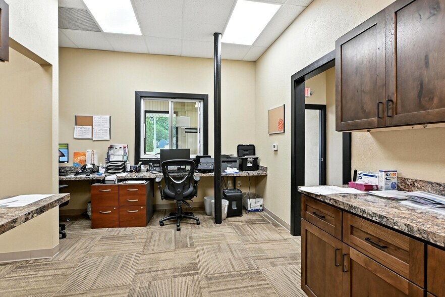 More Photos Of 110-114 W Grand River Ave, Webberville Storefront Retail Residential For Sale