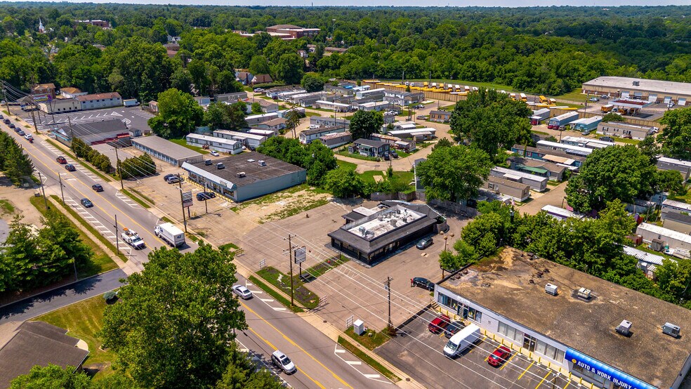 More Photos Of 8021 Hamilton Ave, Cincinnati General Retail For Sale