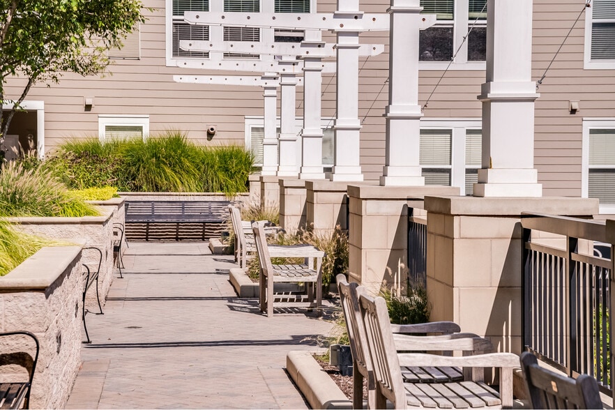 More Photos Of 1 Village Grn, Patchogue Apartments For Lease