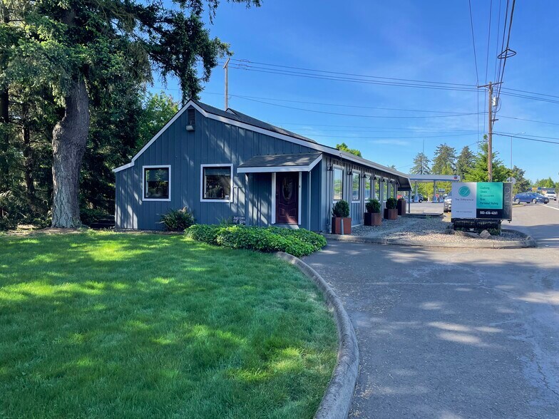 More Photos Of 17750 SW Lower Boones Ferry Rd, Lake Oswego Freestanding For Sale
